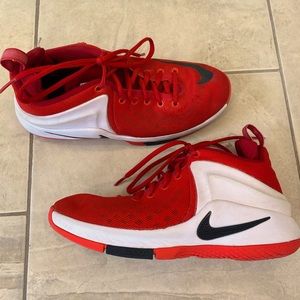 Nike Basketball Shoes! size 5Y